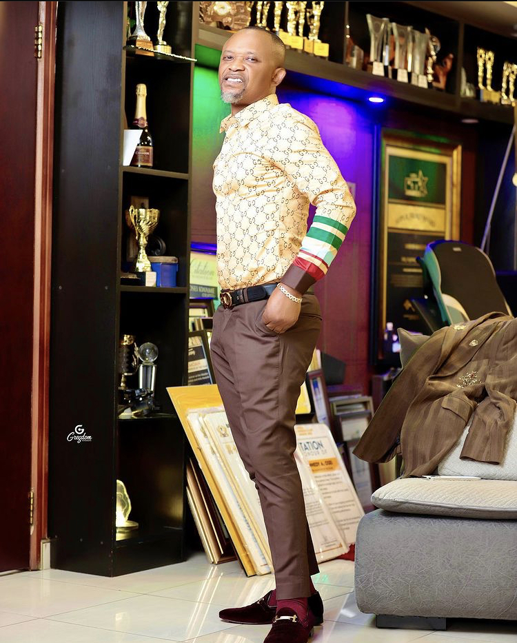 Fadda Dickson Gives A View Of His Well Decorated Awards In His Office (Photos) | Mintah News Network